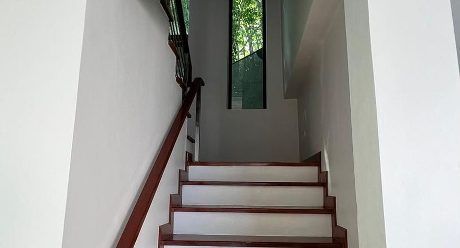 For sale 5 bedrooms villa in Thalang, Phuket