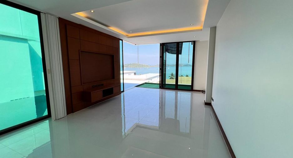 For sale 5 bedrooms villa in Thalang, Phuket