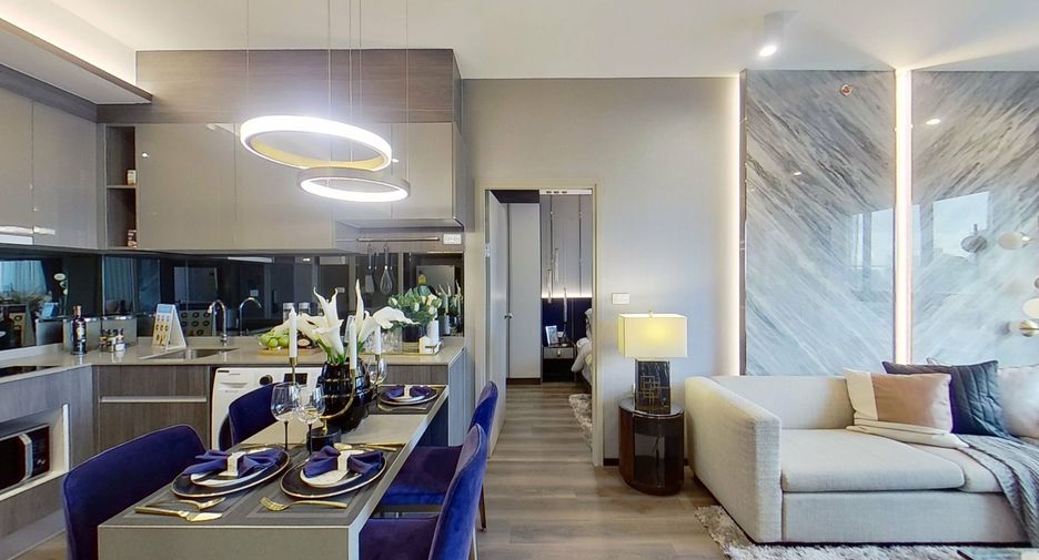 For sale 2 bedrooms condo in Huai Khwang, Bangkok