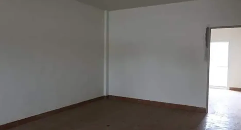 À vendre et à louer 2 chambres maison de ville à Si Racha, Chonburi