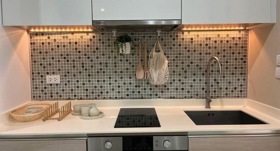 For rent 1 bed condo in Watthana, Bangkok