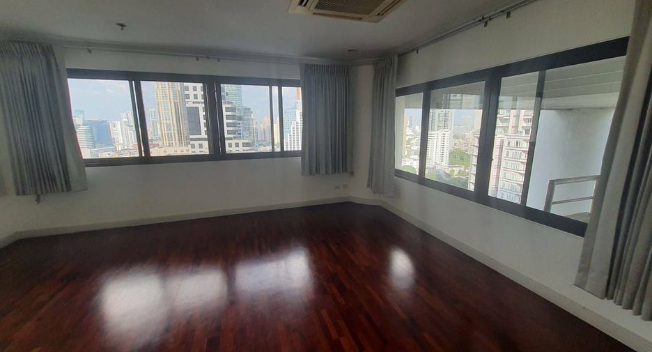 Wohnung zur Miete mit 3 Zimmer in Khlong Toei, Bangkok
