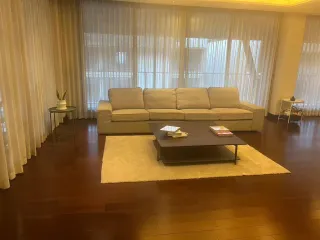 À louer 4 chambres appartement à Watthana, Bangkok