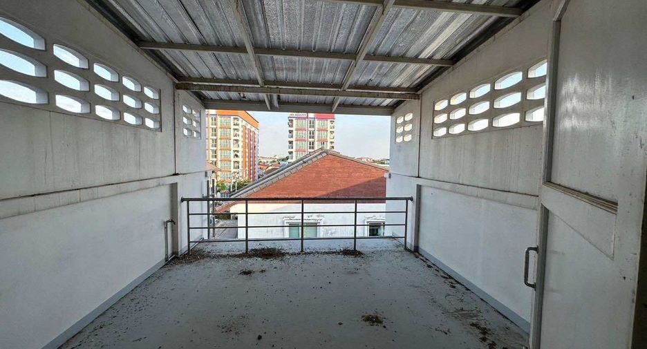 For sale 4 bedrooms retail Space in Bang Bo, Samut Prakan