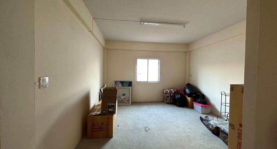 For sale 4 bedrooms retail Space in Bang Bo, Samut Prakan