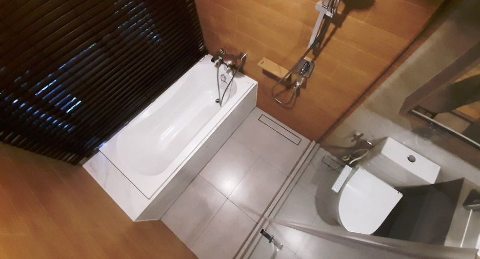 Продажа 2 спальни кондо в Щаттхана, Бангкок