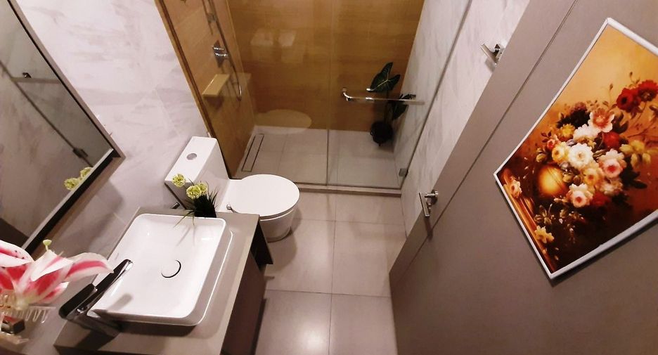 Продажа 2 спальни кондо в Щаттхана, Бангкок