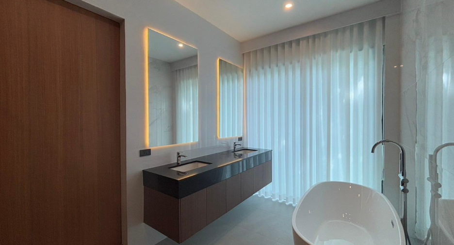 For sale and for rent 3 bedrooms villa in Bang Lamung, Chonburi