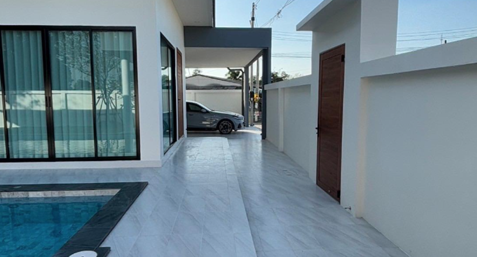 For sale and for rent 3 bedrooms villa in Bang Lamung, Chonburi