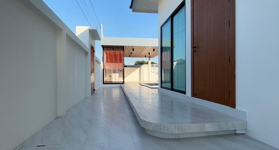 For sale and for rent 3 bedrooms villa in Bang Lamung, Chonburi