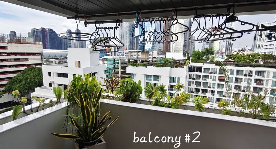 For sale 3 bedrooms condo in Watthana, Bangkok
