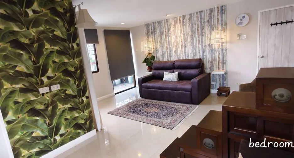 For sale 3 bedrooms condo in Watthana, Bangkok