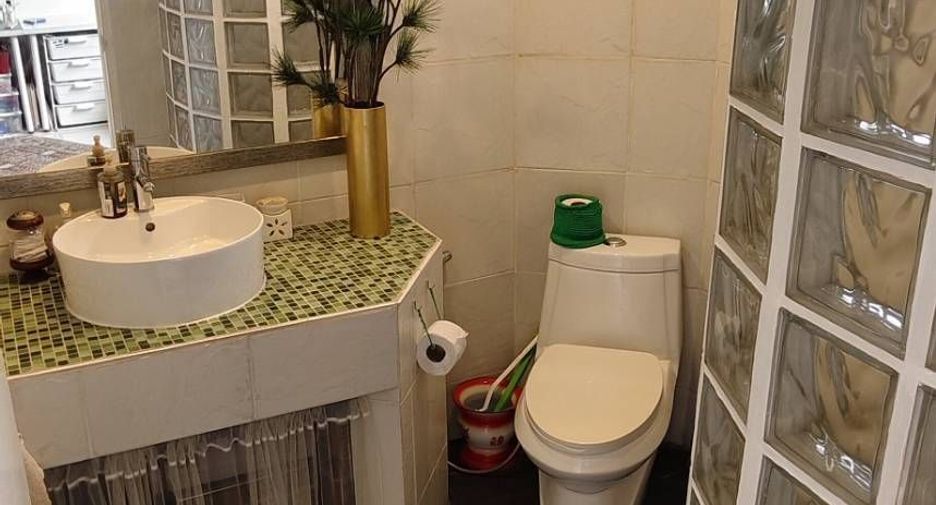 For sale 3 bedrooms condo in Watthana, Bangkok