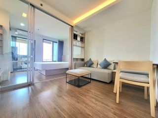 Wohnung zur Miete mit 1 Zimmer in Yan Nawa, Bangkok