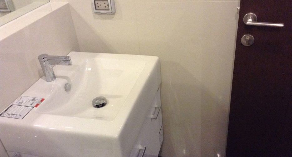 For rent 1 bed condo in Sathon, Bangkok