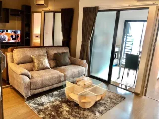 Wohnung zum Kauf mit 1 Zimmer in Phra Khanong, Bangkok