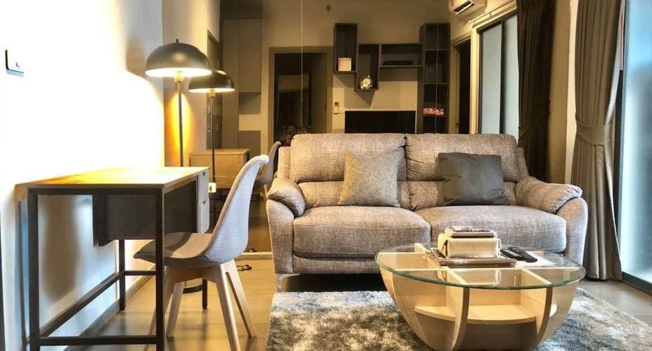 For sale 1 bed condo in Phra Khanong, Bangkok