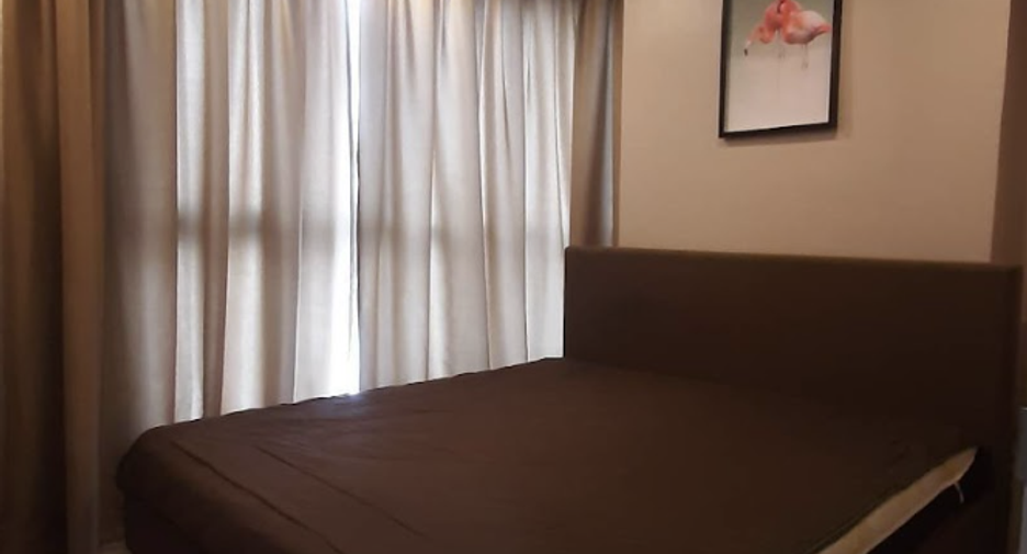 For rent 2 bedrooms condo in Phra Khanong, Bangkok