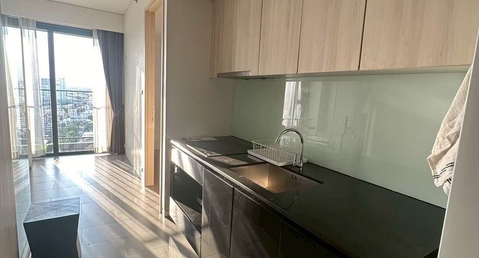 For sale and for rent 2 bedrooms condo in Phaya Thai, Bangkok