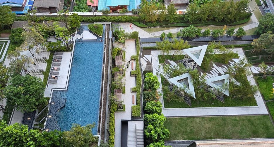 For sale 2 bedrooms condo in Phasi Charoen, Bangkok