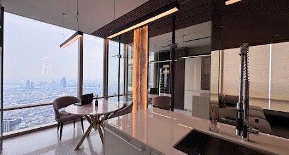À louer 2 chambres condo à Bang Kho Laem, Bangkok