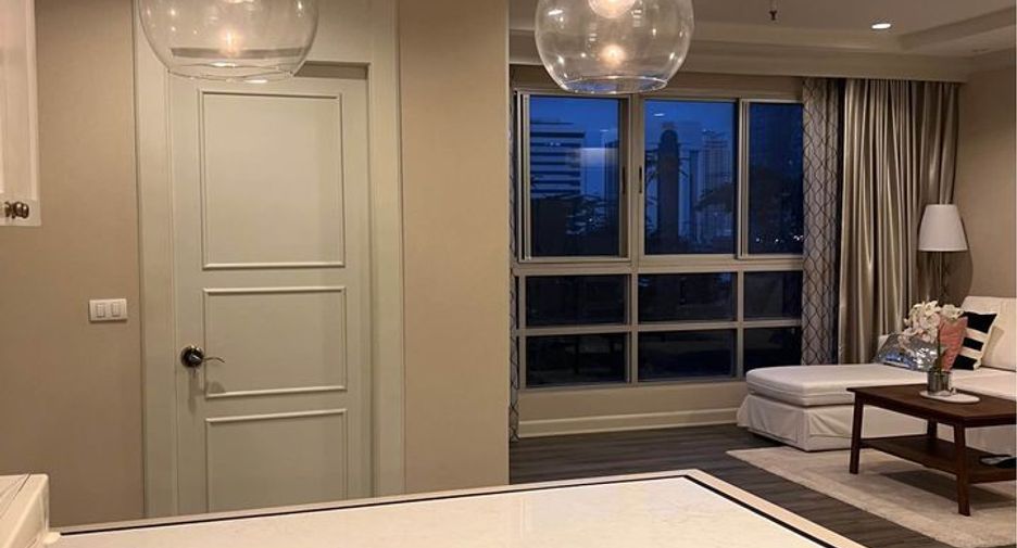 For rent 2 bedrooms condo in Ratchathewi, Bangkok