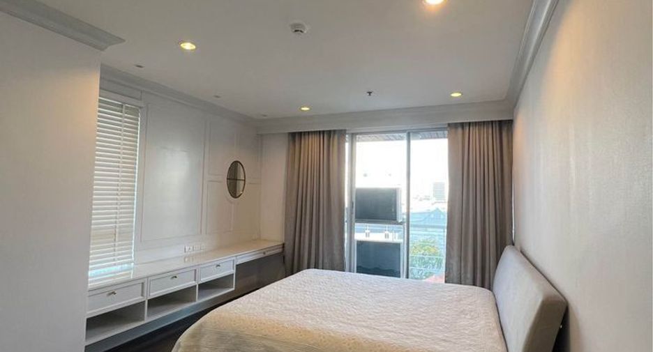 For rent 2 bedrooms condo in Ratchathewi, Bangkok