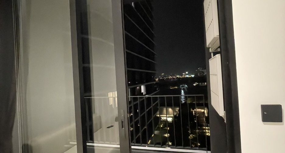 For sale 2 bedrooms condo in Khlong San, Bangkok