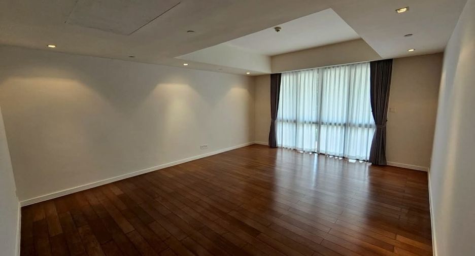 出售 4 卧室 公寓 在 Yan Nawa, 曼谷