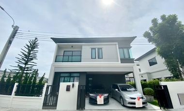 Haus zum Kauf und zur Miete mit 4 Zimmer in Khlong Sam Wa, Bangkok