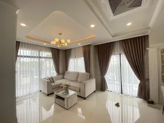 出售 和 出租 4 卧室 独立屋 在 Khlong Sam Wa, 曼谷