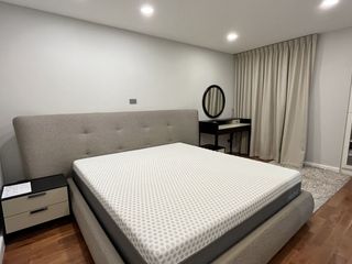 Продажа 2 спальни кондо в Щаттхана, Бангкок