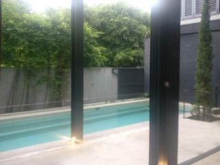 Villa en venta y en alquiler de 7 habitaciones en Watthana, Bangkok