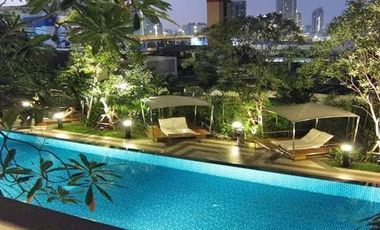For sale 1 bed condo in Phra Khanong, Bangkok