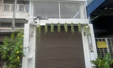 Reihenhaus zum Kauf mit 4 Zimmer in Yan Nawa, Bangkok