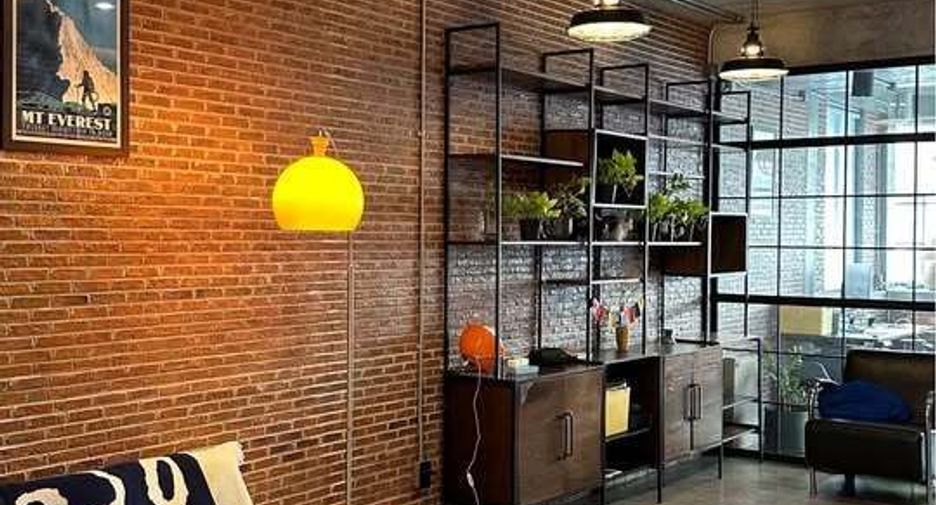 For sale 4 bedrooms townhouse in Yan Nawa, Bangkok
