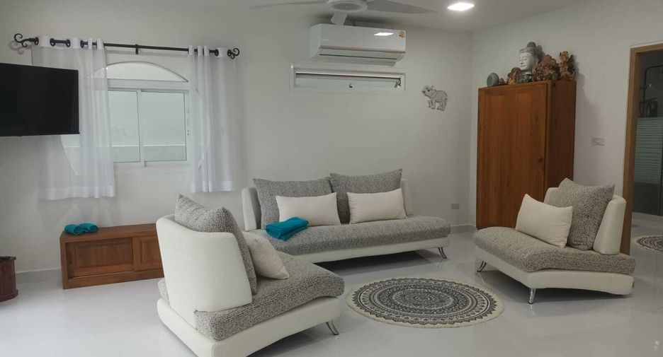For sale 4 bedrooms villa in Mueang Phuket, Phuket