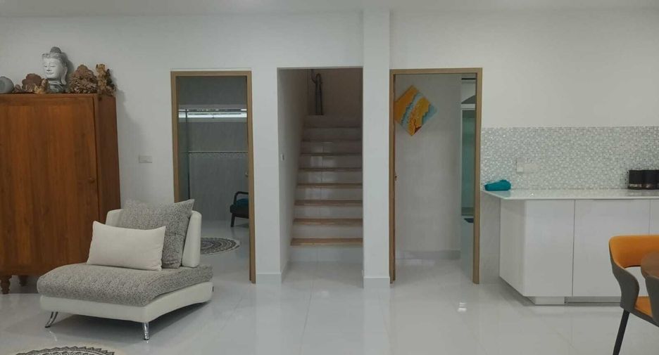 For sale 4 bedrooms villa in Mueang Phuket, Phuket