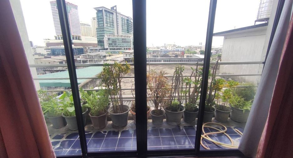 Gewerbefläche zum Kauf mit 5 Zimmer in Ratchathewi, Bangkok