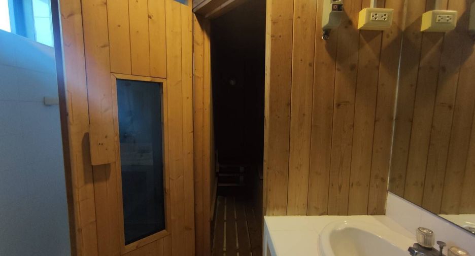 Gewerbefläche zum Kauf mit 5 Zimmer in Ratchathewi, Bangkok