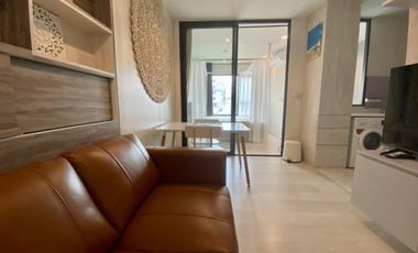 Wohnung zur Miete mit 1 Zimmer in Pathum Wan, Bangkok