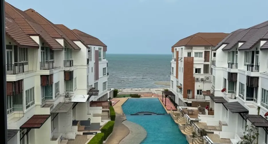For rent 5 bedrooms villa in Si Racha, Chonburi