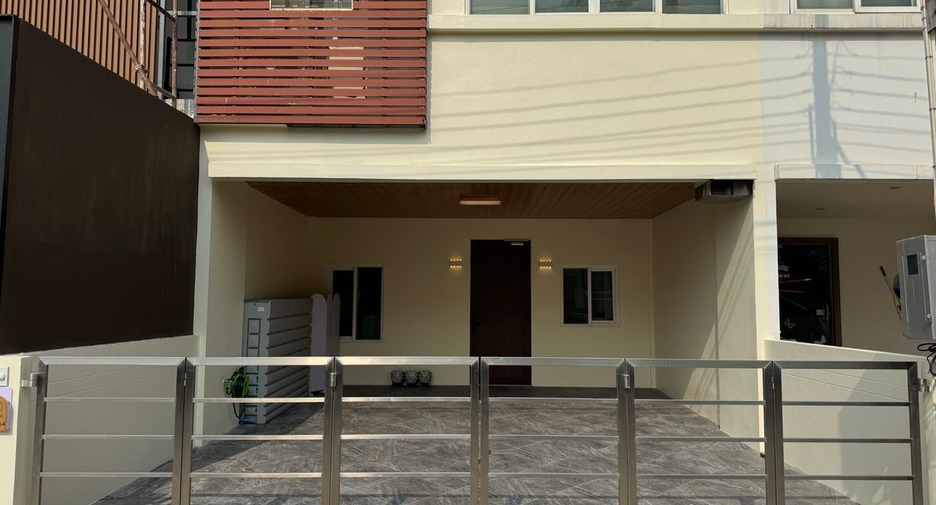 For rent 5 bedrooms villa in Si Racha, Chonburi