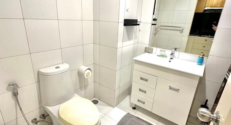 For rent 1 bed condo in Phaya Thai, Bangkok