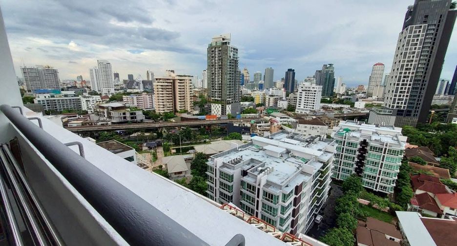 À louer 2 chambres condo à Khlong Toei, Bangkok