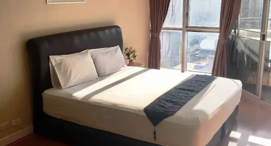 Wohnung zur Miete mit 3 Zimmer in Khlong Toei, Bangkok