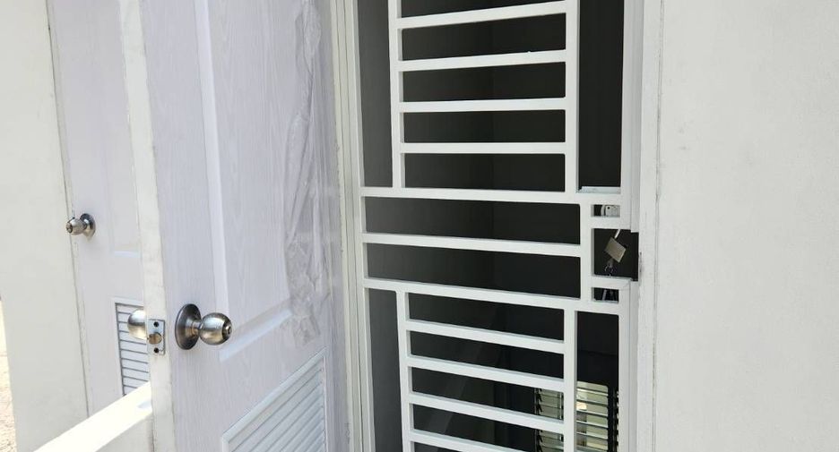 For sale 5 bedrooms retail Space in Bang Lamung, Chonburi
