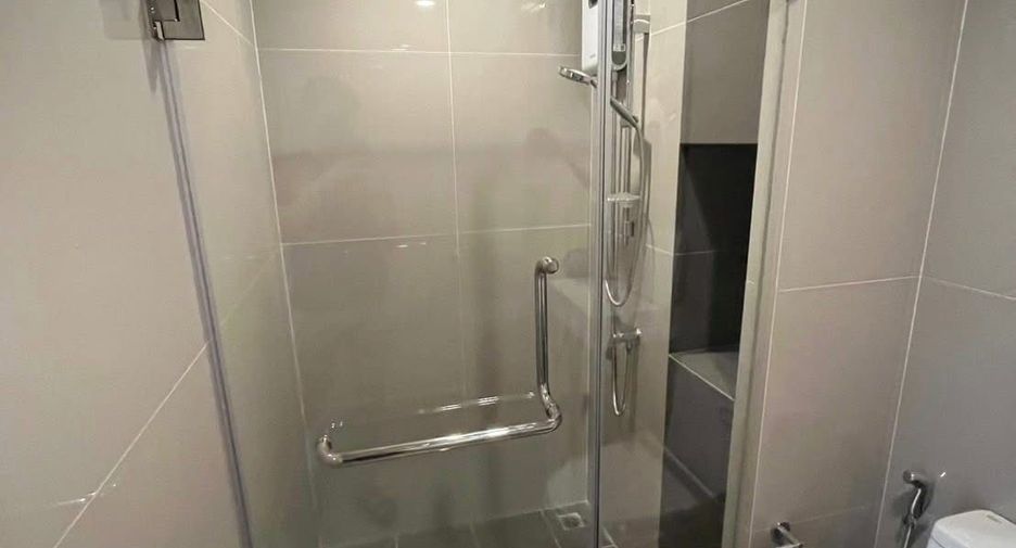 For sale 1 bed condo in Bang Phlat, Bangkok