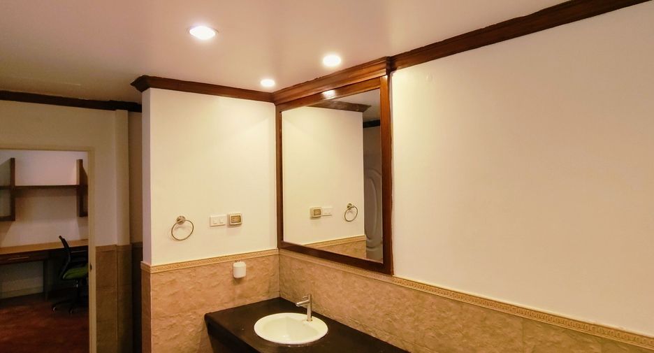 For rent 2 bedrooms villa in Mueang Phuket, Phuket