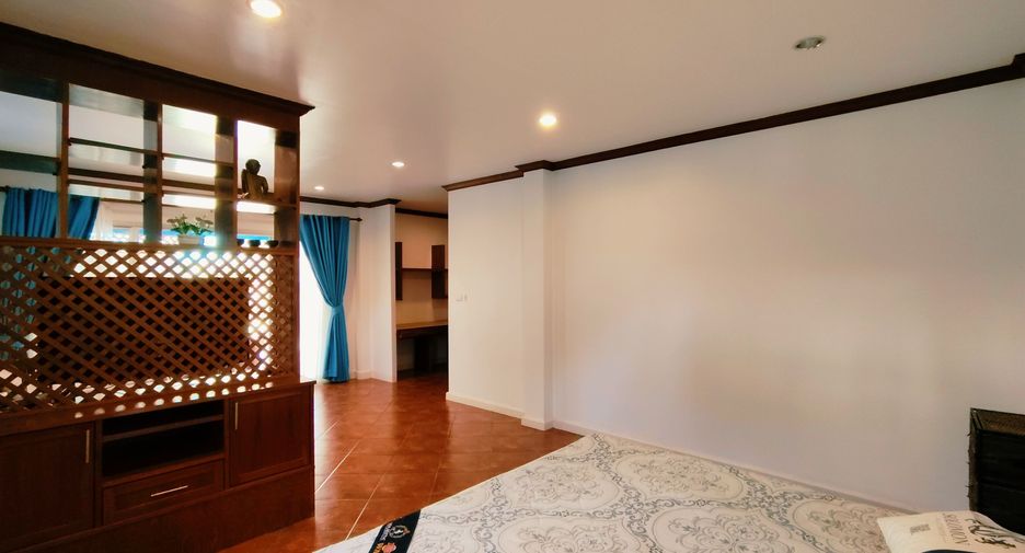 For rent 2 bedrooms villa in Mueang Phuket, Phuket